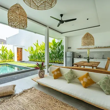 Stylish Agate Villa In Central Canggu & Seminyak